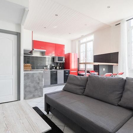 Ideally placed to visit Toulon + Bright flat - Idéalement placé pour visiter Toulon + Lumineux Extérieur photo